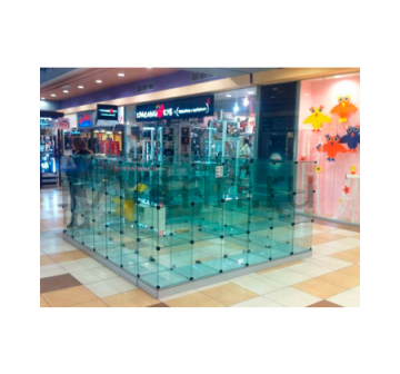 Павильон из стеклянных кубиков